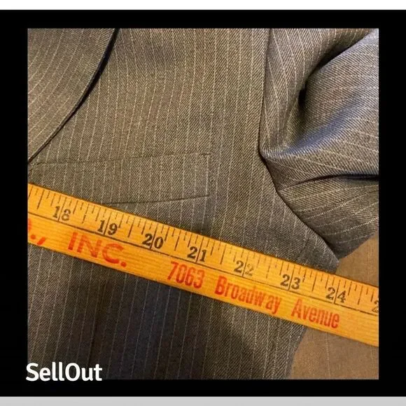 Men's Gray Pinstripe 2 Piece Suit Size 46 Classic Fit Formal Double Breasted